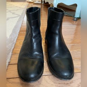 Black Leather Frye Boots 9.5